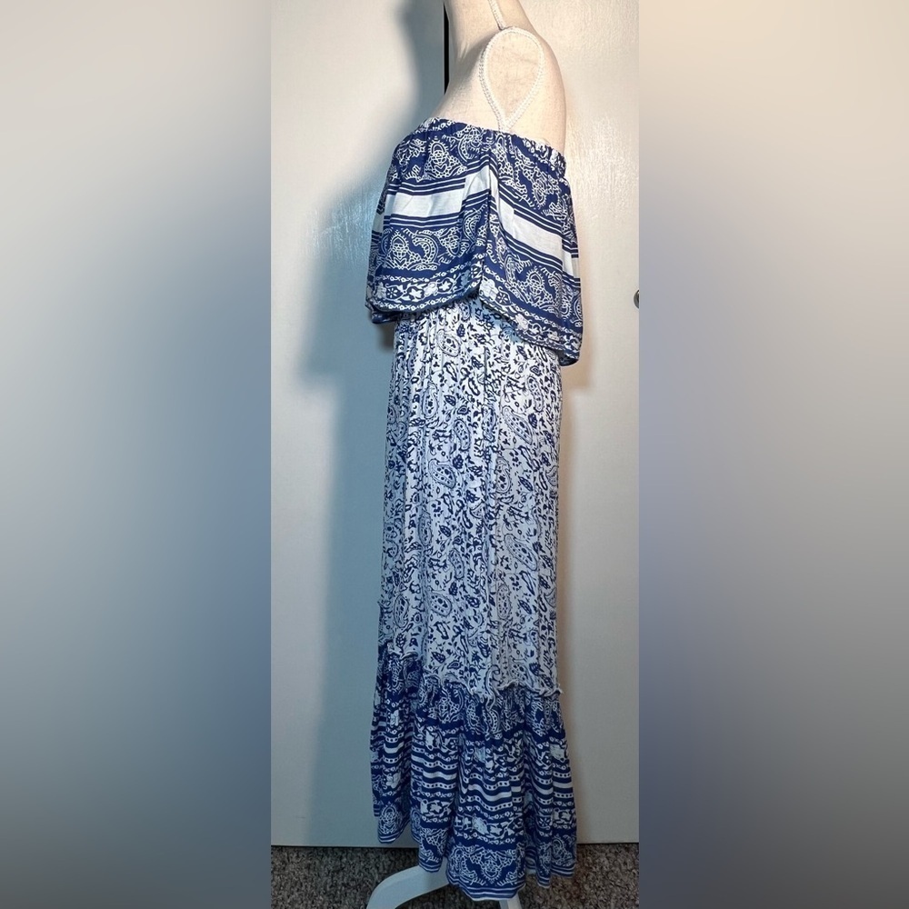 Chelsea Taylor Wide-Leg Strapless Jumpsuit – Size M Blue & White Print - Picture 3 of 9